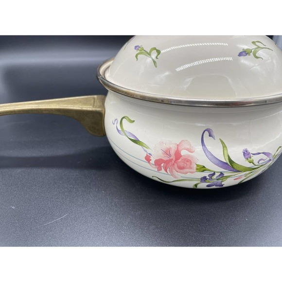 LINCOWARE ENAMEL SAUCEPAN 5 INCH WITH LID BRASS HANDLE VINTAGE 5" Saucepan - Picture 6 of 14